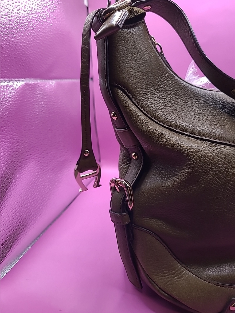 Vintage Etienne Aigner Leather Hobo Shoulder Bag in Olive Green - Picture 4 of 15